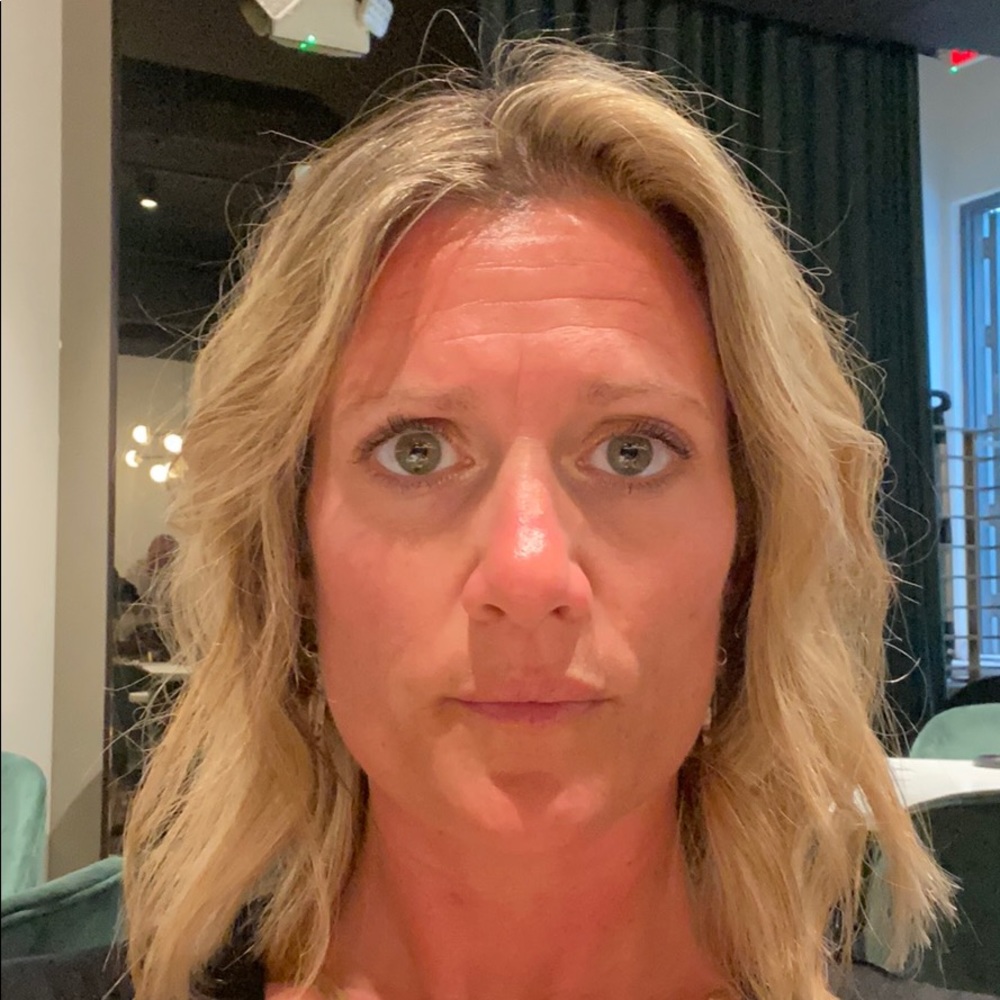 Meet your Posher, Valerie